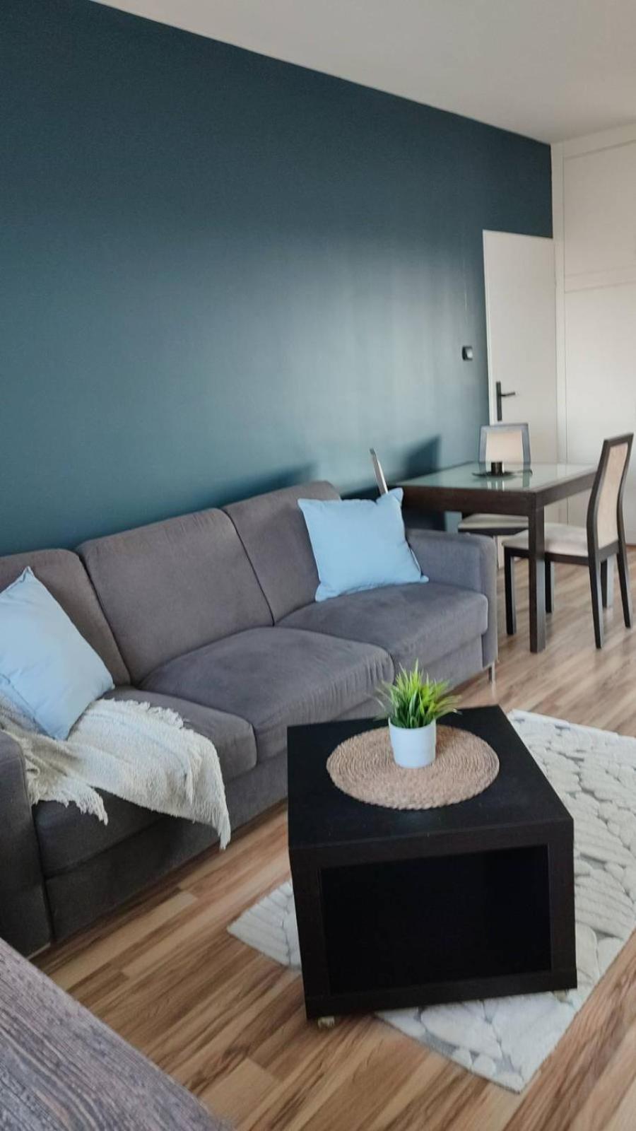 Apartment Chill Studio